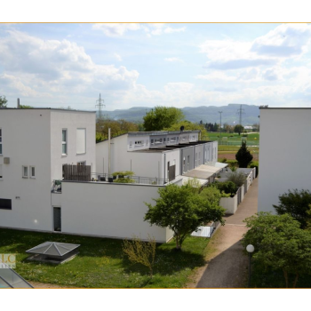 21 Einfamilienhäuser I 102 Tiefgaragenstellplätze I betreuen wir seit 2015