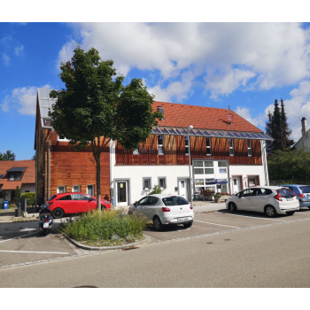 8 Wohnungen I 4 Carports I betreuen wir seit 2010